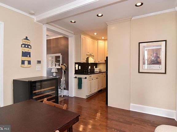 5th image of 57 Delaware Ave #B