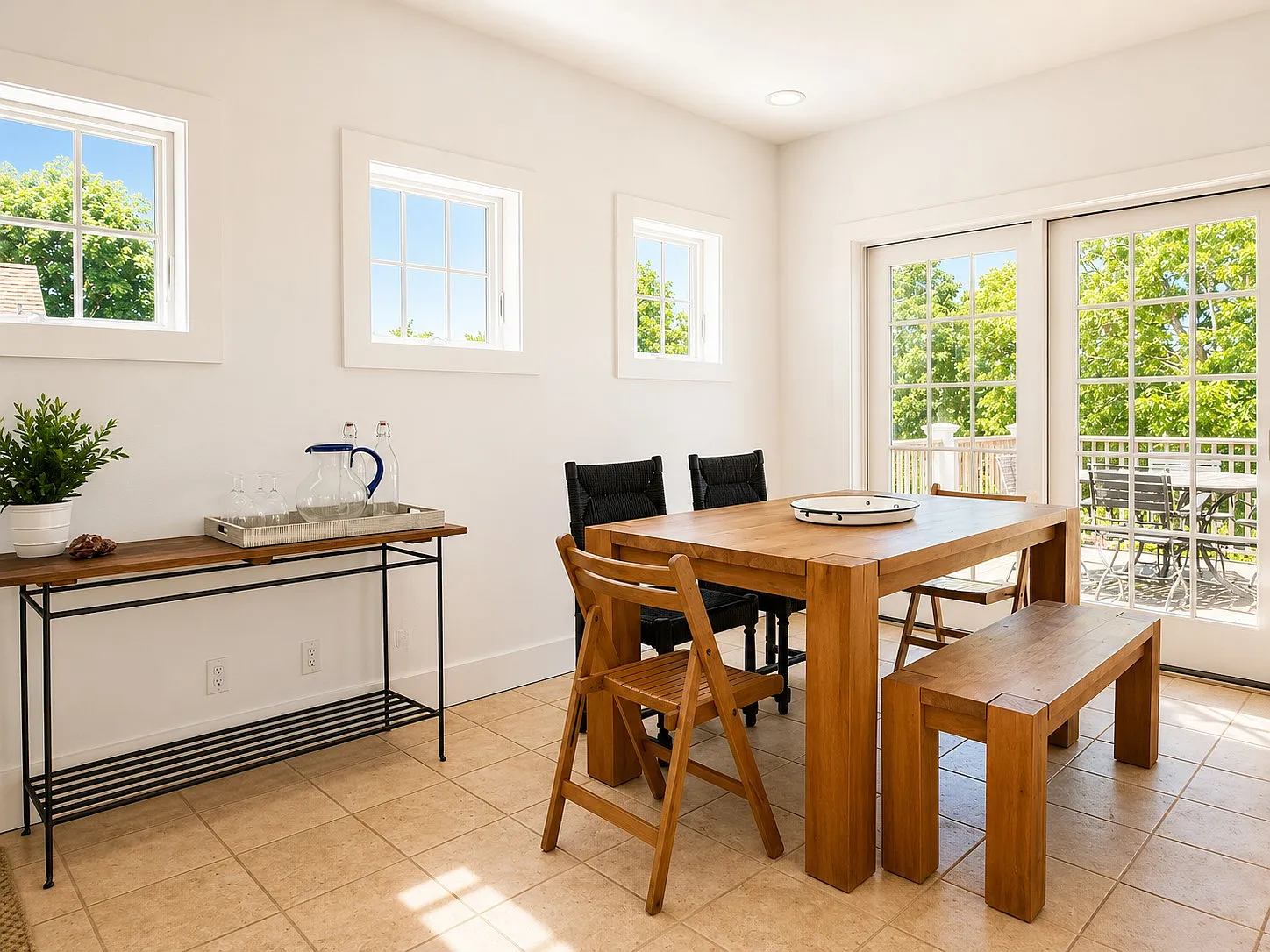 In the Heart of it All- Sag Harbor Rental — Photo 4