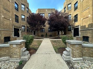 633 W Cornelia Ave #W2, Chicago, IL 60657