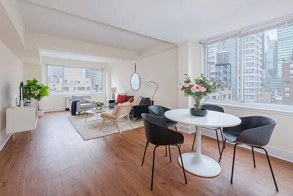 Rented by Residently USA, LLC | media 7