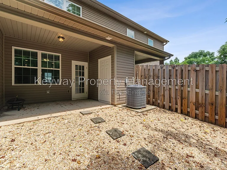 1842 Butternut Dr — Photo 17