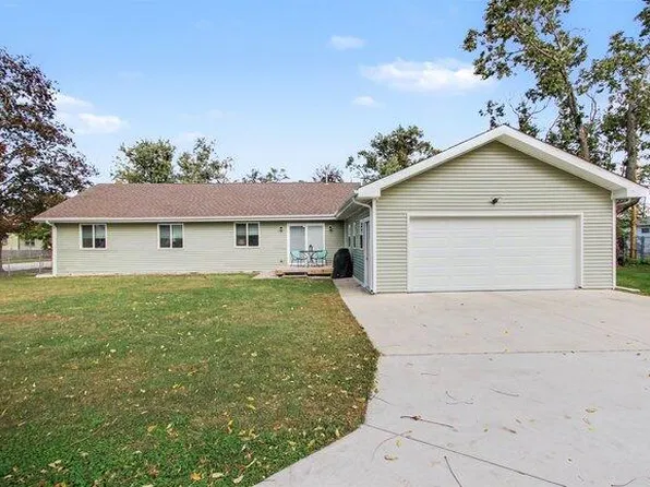 2715 Fayette St, Lake Station, IN 46405