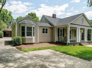 327 Marsh Rd, Charlotte, NC 28209