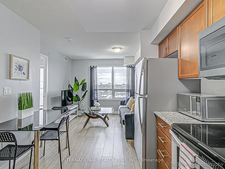 1420 Dupont St #911 — Photo 6