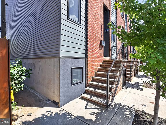 2nd image of 2545 Turner St
