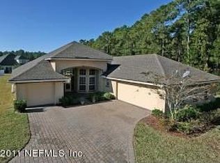 662 Reflection Cove Ct, Jacksonville, FL 32218