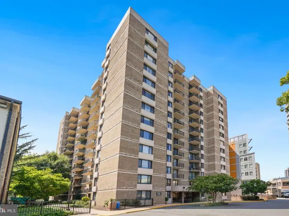 4 Monroe St APT 1010, Rockville, MD 20850