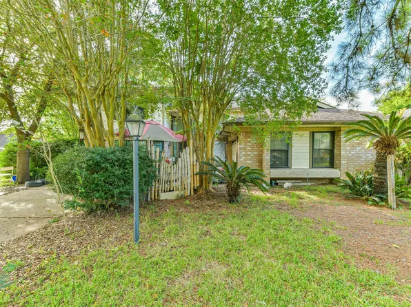14703 La Rana Dr, Houston, TX 77083