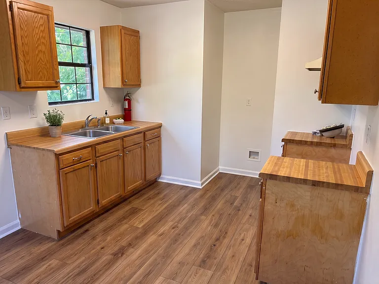 640 Leath St — Photo 10