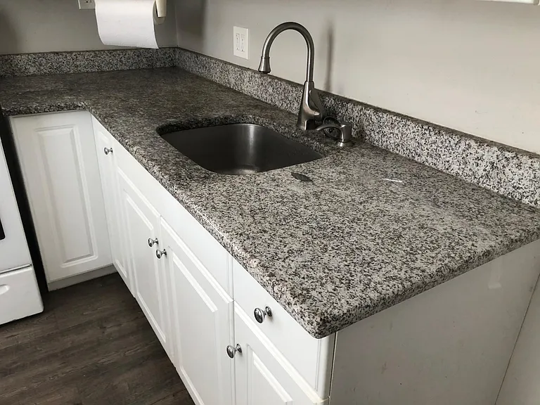 27189 Seyburn Ave — Photo 10