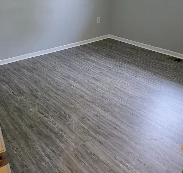 7120 Denver Ln — Photo 1