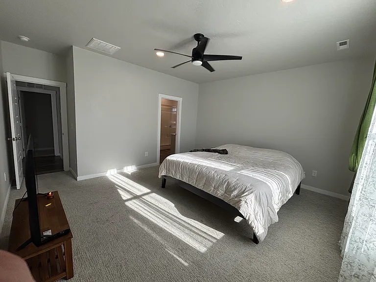 4858 N Elmstone Ave — Photo 31