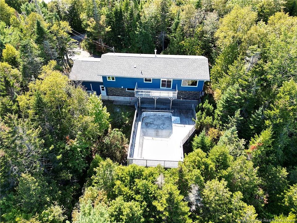 1st image of 6 Cardinal Ln