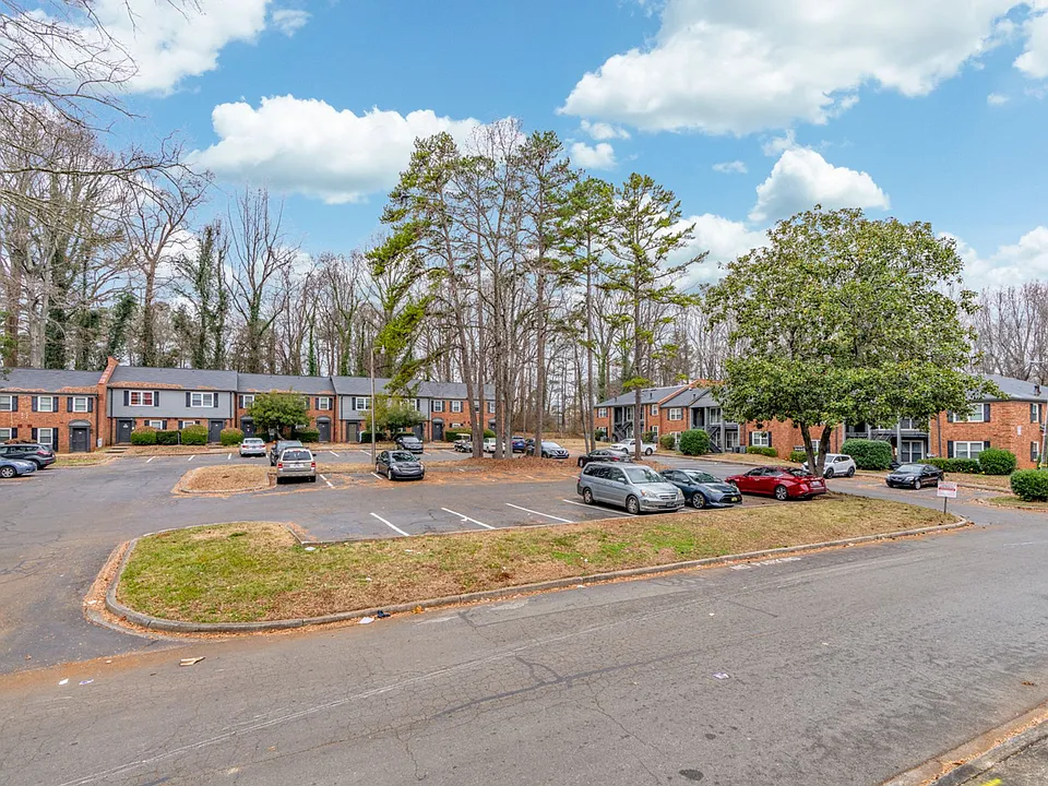 Park Fairfax Apartments
