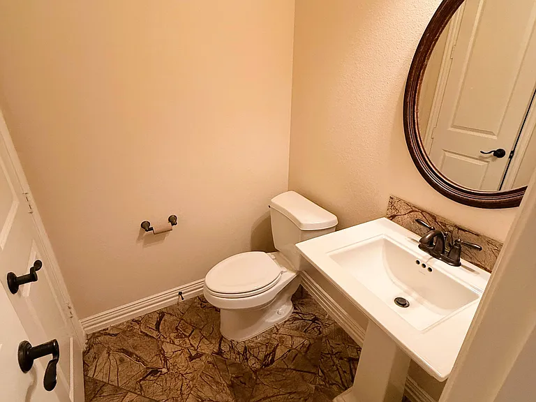 2215 Longview Rd — Photo 8