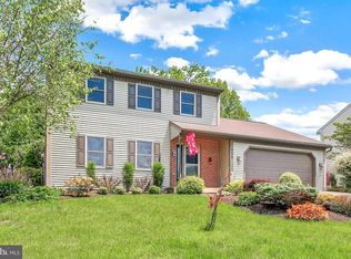 333 Saddlebrook Dr, Wernersville, PA