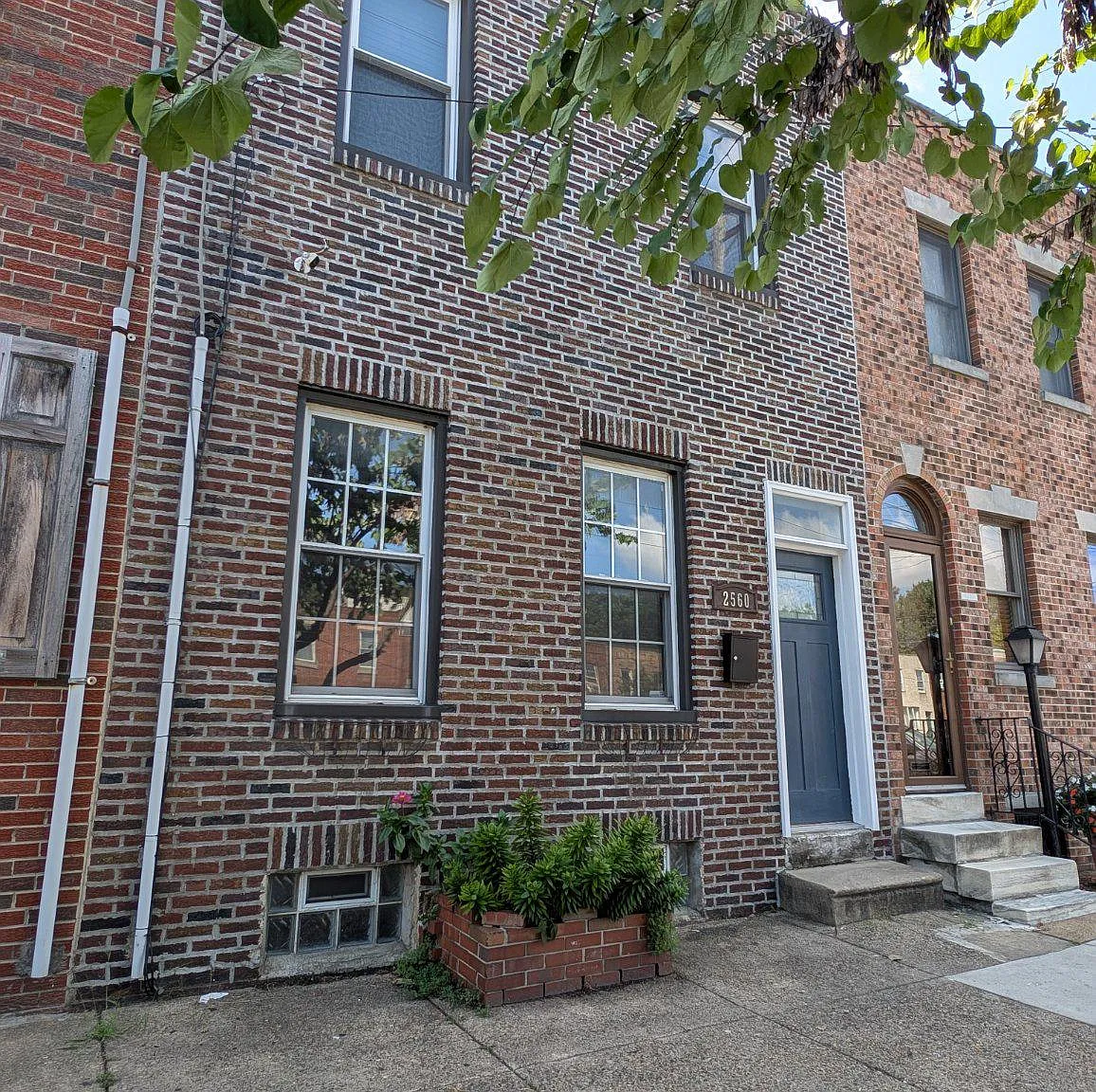 3 bed, 2.0 bath, 1642 sqft, $2,650 — Photo 3
