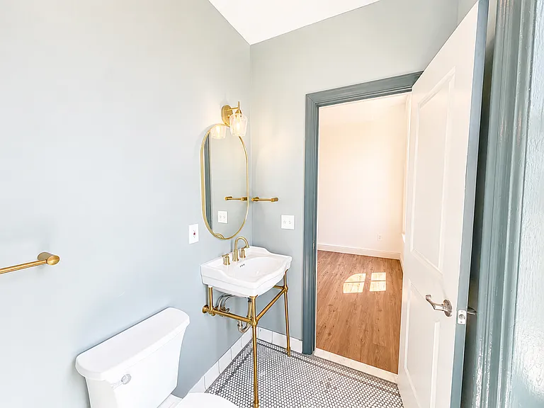 319 Connecticut St #5 — Photo 7