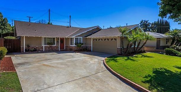 1st image of 12810 Larrylyn Dr