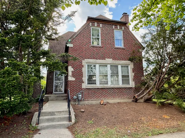 8114 N Merrill St, Niles, IL 60714