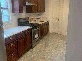 82 Brabant St #1, Staten Island, NY 10303