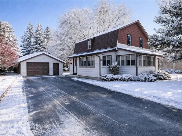 78 George St S, Minto, ON N0G 1Z0