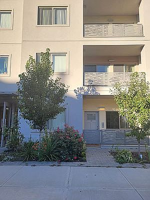 1st image of 1445 31st Ave #3C
