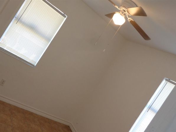 laredo-texas-49629942 picture