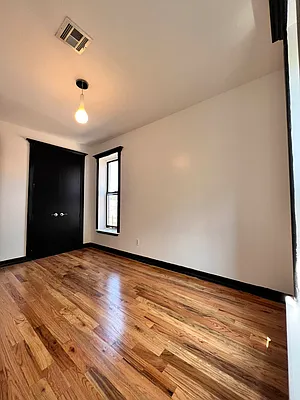 Rented by ERNY LLC | media 4