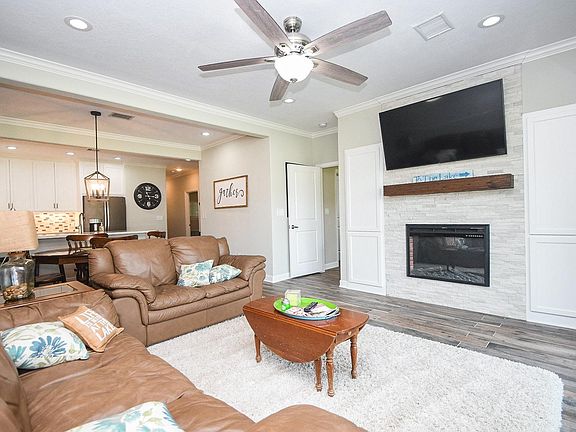 4th image of 500 River Rd APT 101