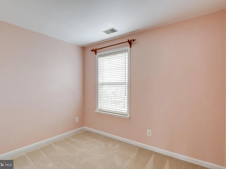 43794 Virginia Manor Ter — Photo 16