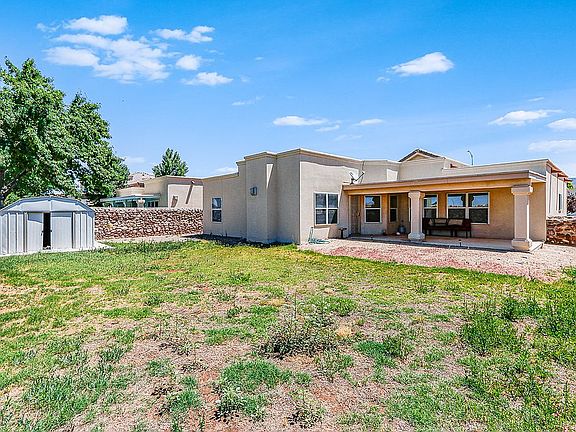 2nd image of 6251 Viale Del Sol Ave