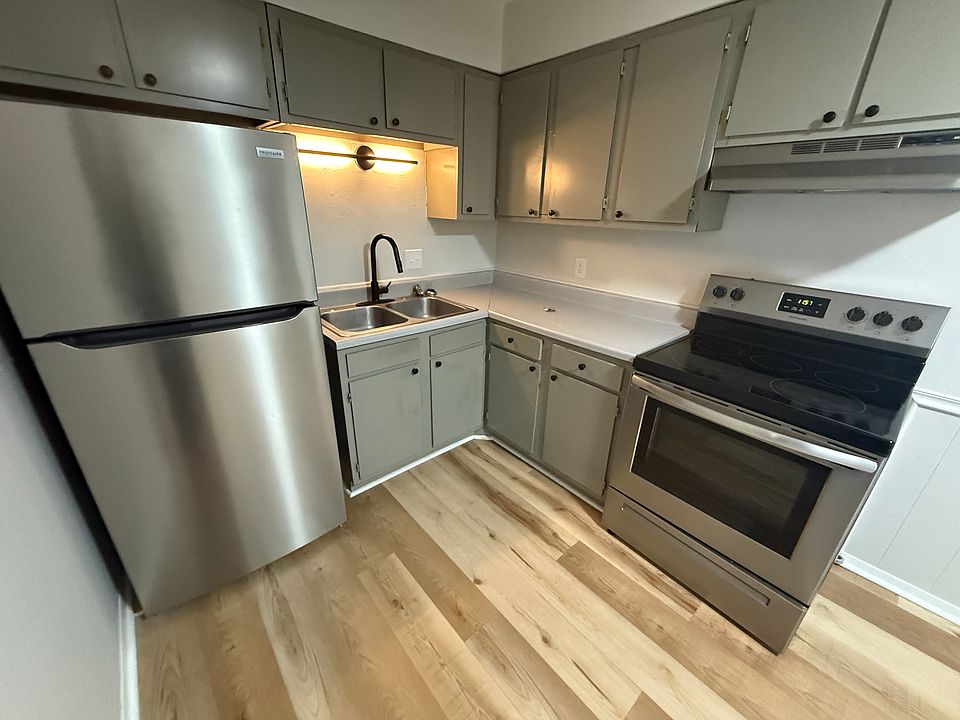1st image of 4444 N Division St APT 204