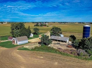 5975 Reis Rd, Waunakee, WI 53597