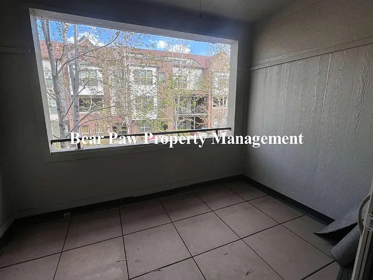 423 S Reed Ct — Photo 12