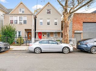 372 Bronx Park Ave, Bronx, NY 10460