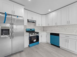 19432 113th Rd, Saint Albans, NY 11412