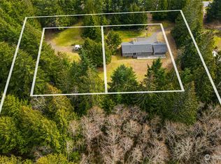 1635 SW Old Clifton Rd, Pt Orchard, WA 98367