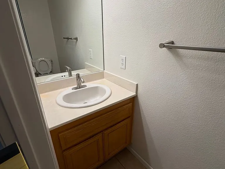 547 Hart Dr #15 — Photo 24