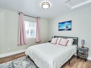 1307 9th St #2, Santa Ana, CA 92703
