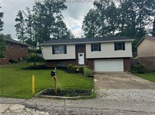 5113 Jason Dr, Cross Lanes, WV 25313