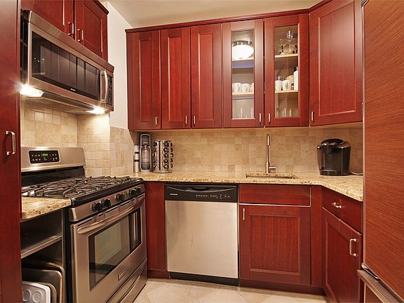 5th image of 251 E 51st St APT 7D
