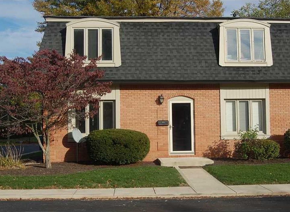 1st image of 8529 Canterbury Sq E