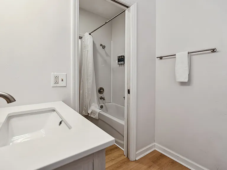 4012 Castleman Ave — Photo 17