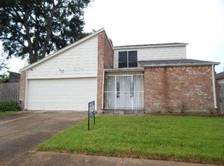 4135 Willow Beach Dr, Houston, TX 77072