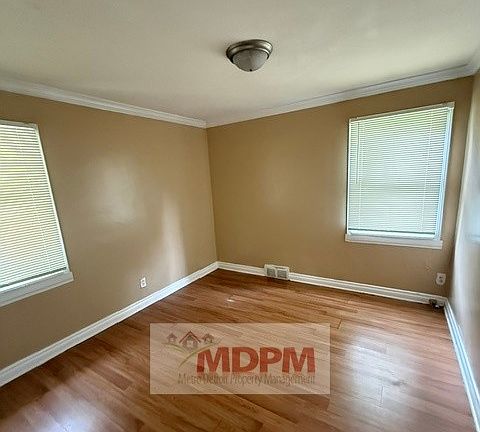 3rd image of 9944 Piedmont St