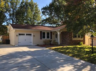 20 Oak Hill Ln, Saint Peters, MO