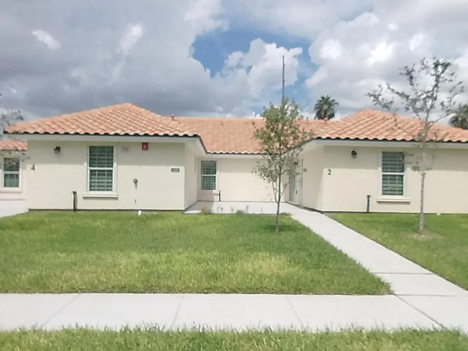 1200 Sandpiper Ave #5
