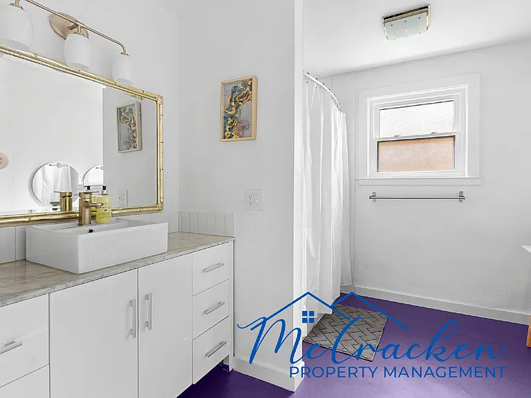 809 Nile St — Photo 14