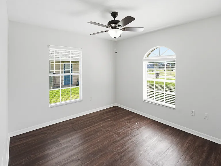 2368 Sweetwater Blvd — Photo 21